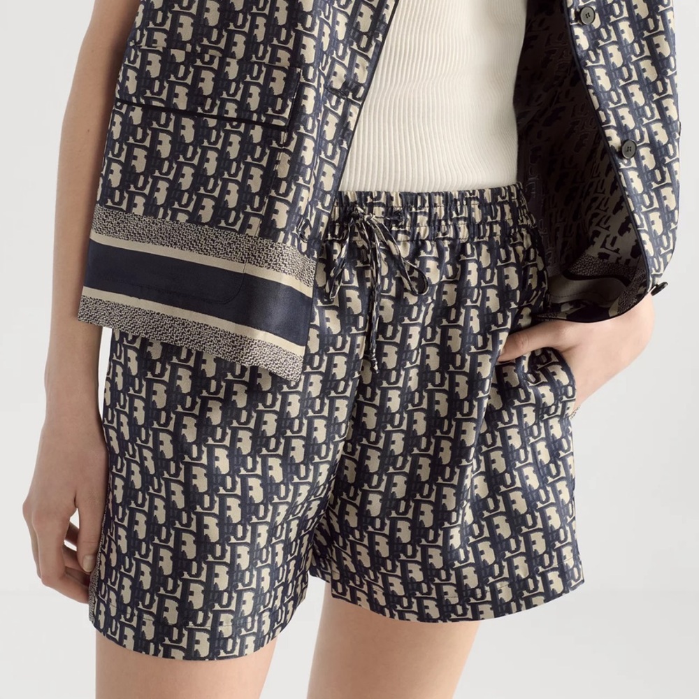 Christian Dior Shorts Chez‎ Moi
